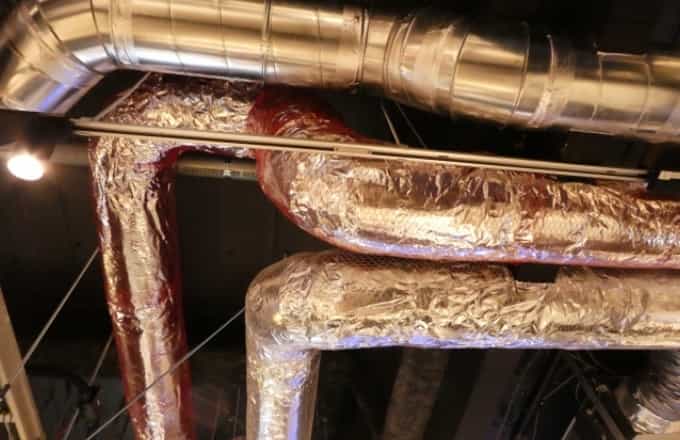 空調ダクトの写真